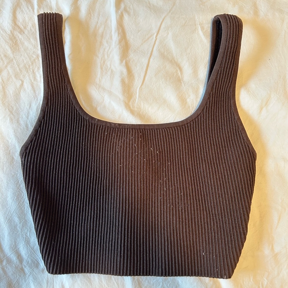 ARITZIA Babaton Ribbed Tank - Picture 1 of 3